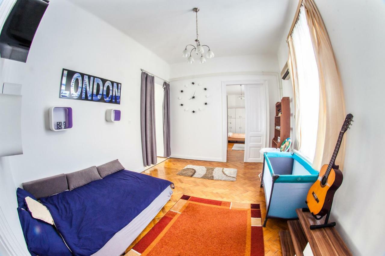 Inner City Apartment Дебрецен Экстерьер фото